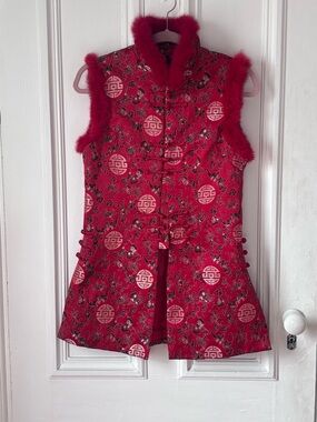 Women’s Red Oriental Style Brocade Vest Mandarin Collar Faux Fur Trim Large